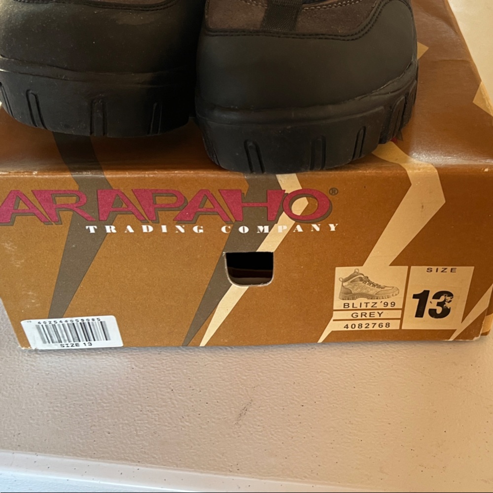 NWOT Sturdy Men's Black and Brown Hiking Boots Size 13 - Picture 7 of 7